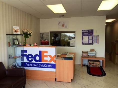 Fedex ship point - US. (800) 463-3339. Get Directions. Distance: 0.94 mi. Find another location. Looking for FedEx shipping in Gurnee? Visit Shipping Point, a FedEx Authorized ShipCenter, at 6615 Grand Ave for FedEx Express & Ground package drop off, pickup, supplies, and packing services.